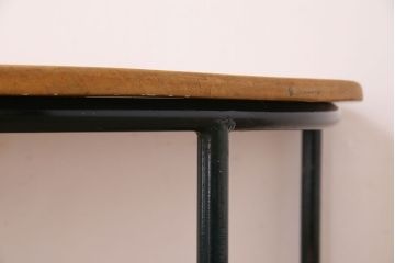 ヴィンテージ家具　半円型天板　鉄脚スクールデスク(キッズデスク)　イギリス　ビンテージ(1)