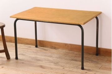 ヴィンテージ家具　鉄脚スクールデスク(キッズデスク)　イギリス　ビンテージ(2)