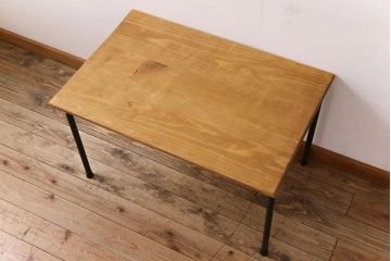 ヴィンテージ家具　鉄脚スクールデスク(キッズデスク)　イギリス　ビンテージ(3)
