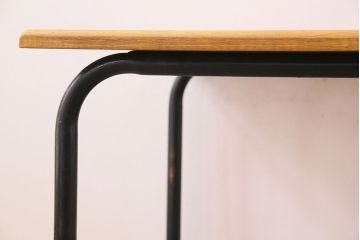 ヴィンテージ家具　鉄脚スクールデスク(キッズデスク)　イギリス　ビンテージ(3)