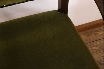 アンティーク家具　オーク材製のアームチェア(椅子)　イギリスアンティーク