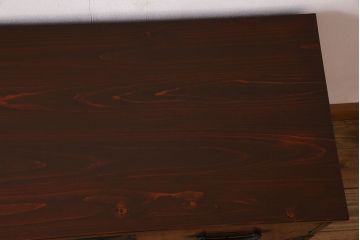 アンティーク家具　檜材天板　鉄脚付き　アンティークの衣装箪笥ローボード(時代箪笥)