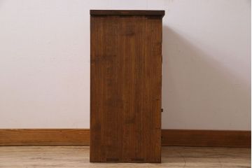 レトロ家具　昭和レトロ　古い桐材の小ぶりでシンプルなアンティーク収納棚
