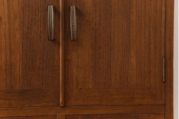 レトロ家具　昭和レトロ　古い桐材の小ぶりでシンプルなアンティーク収納棚