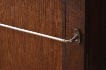 アンティーク家具　和製アンティーク　古いナラ材のワードローブ(衣装戸棚)