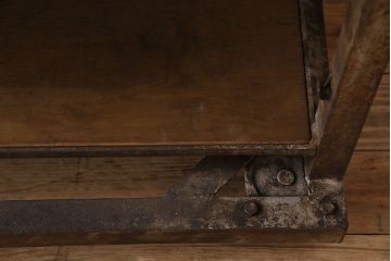 ヴィンテージ家具　ビンテージ　ジャンクインテリア　アイアンラック(飾り棚、陳列棚、ハンガーラック)(1)