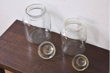 アンティーク雑貨　【O様ご成約分】アンティーク　レトロな味わいがお洒落なガラス瓶2個セット