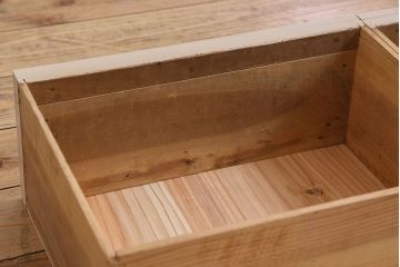 アンティーク家具　アンティークペイント　小ぶりなローチェスト(ローボード)