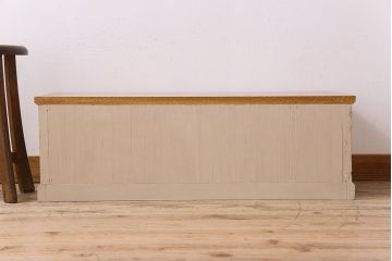 アンティーク家具　アンティークペイント　小ぶりなローチェスト(ローボード)