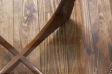 ヴィンテージ家具　G-plan(ジープラン)　北欧ビンテージ　チーク材　ガラストップラウンドテーブル(センターテーブル・コーヒーテーブル)(1)