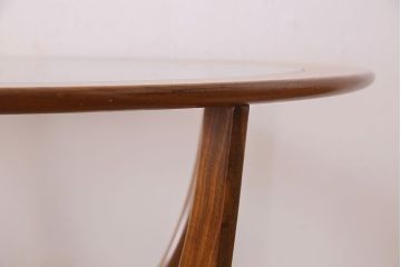 ヴィンテージ家具　G-plan(ジープラン)　北欧ビンテージ　チーク材　ガラストップラウンドテーブル(センターテーブル・コーヒーテーブル)(1)