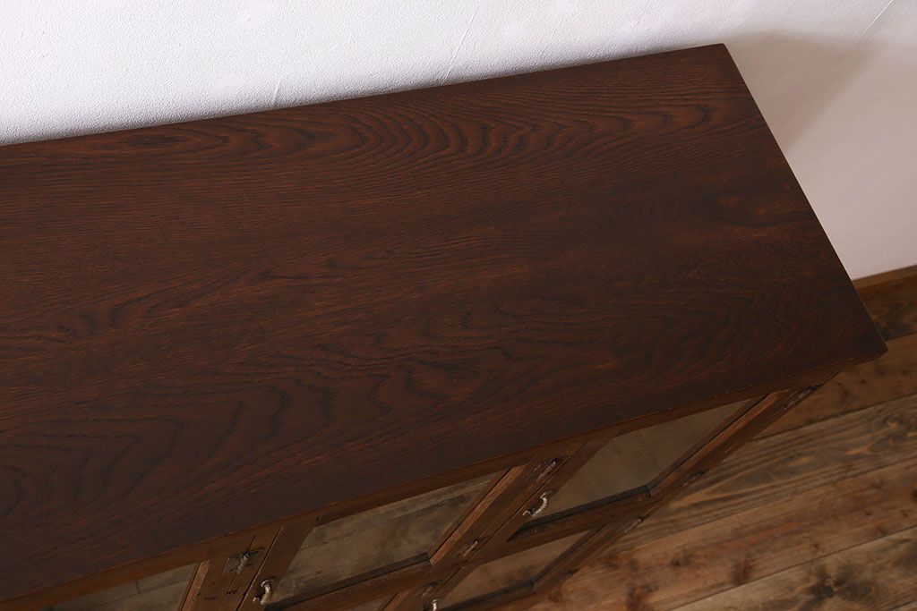 アンティーク家具　気泡ガラス入り　和製アンティークの脚付きマス目棚サイドボード(収納棚、飾り棚)