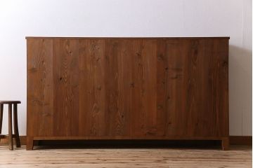 アンティーク家具　気泡ガラス入り　和製アンティークの脚付きマス目棚サイドボード(収納棚、飾り棚)