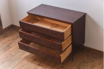 アンティーク家具　檜材天板　鉄脚付き時代箪笥ローボード　前面欅材　和製アンティーク