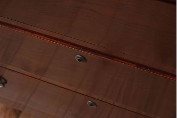 アンティーク家具　檜材天板　鉄脚付き時代箪笥ローボード　前面欅材　和製アンティーク