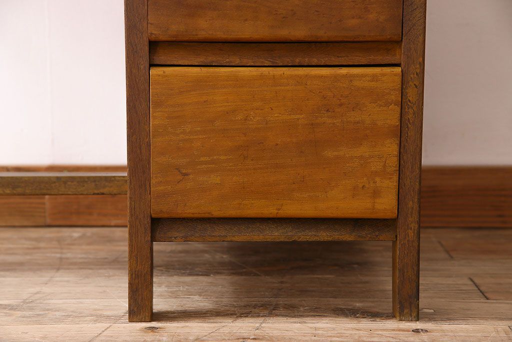 レトロ家具　昭和レトロ　変わり型　ナラ材のアンティーク片袖机(デスク)