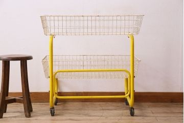 ヴィンテージ家具　ビンテージ　キャスター付き!昭和レトロなアイアンワゴン(3)