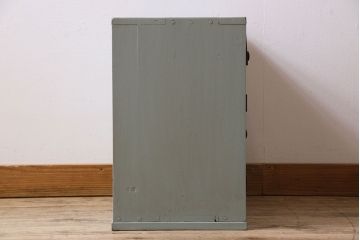 アンティーク家具　アンティークペイント　パタパタ収納棚付き!小ぶりな収納棚