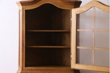 ヴィンテージ家具　フランスビンテージ　オーク材　おしゃれなコーナーキャビネット