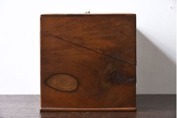 アンティーク雑貨　和製アンティーク　昭和レトロ　引き出し付き!古い木の小さな収納箱
