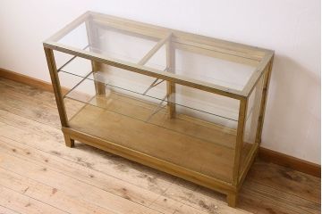 レトロ家具　脚付き!木のぬくもりが味わい深いレトロなガラスケース(ショーケース)