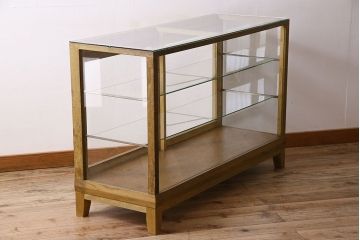 レトロ家具　脚付き!木のぬくもりが味わい深いレトロなガラスケース(ショーケース)