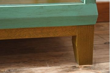 レトロ家具　昭和レトロ　脚付き　おしゃれなアンティークペイントのガラスケース(ショーケース)