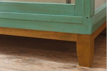 レトロ家具　昭和レトロ　脚付き　おしゃれなアンティークペイントのガラスケース(ショーケース)