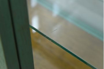 レトロ家具　昭和レトロ　脚付き　おしゃれなアンティークペイントのガラスケース(ショーケース)