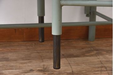 ラフジュ工房オリジナル　4脚格納スツール付きの作業台(テーブル・机)