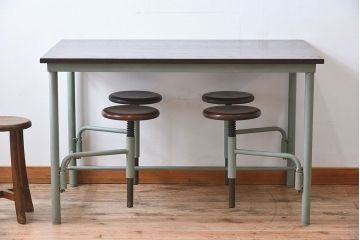 ラフジュ工房オリジナル　4脚格納スツール付きの作業台(テーブル・机)