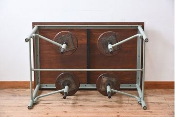 ラフジュ工房オリジナル　4脚格納スツール付きの作業台(テーブル・机)