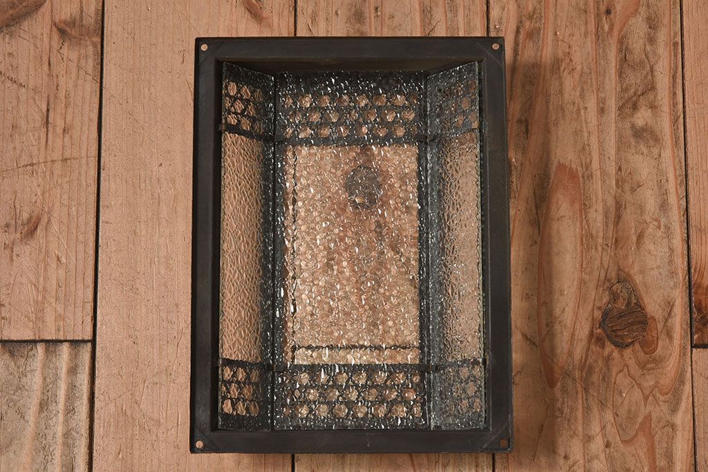 アンティーク　ダイヤガラス　レトロモダンな壁掛け照明カバー(1)