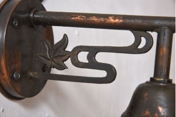 和製アンティーク　古い乳白ガラスのレトロな壁付け照明(ライト)