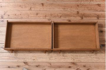 北欧家具　オーク材製　シンプルでスタイリッシュなサイドボード(キャビネット)