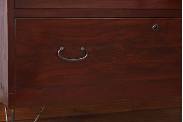 アンティーク家具　和製アンティーク　前面欅材　檜材天板　鉄脚付き時代箪笥ローボード