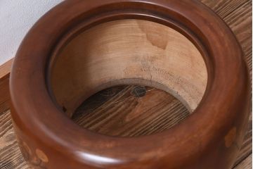 アンティーク雑貨　古民具・骨董　栃の木　木製　蒔絵が美しい刳り貫き火鉢