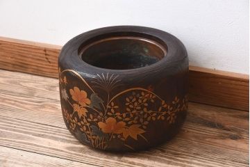 アンティーク雑貨　古民具・骨董　大正〜昭和初期　刳り貫き　古い・蒔絵桐火鉢(1)