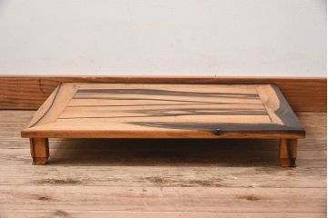 アンティーク雑貨　和製アンティーク　黒柿無垢材!古い杢目が味わい深い小さな花台(飾り台)(2)