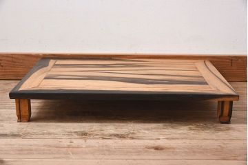 アンティーク雑貨　和製アンティーク　黒柿無垢材!古い杢目が味わい深い小さな花台(飾り台)(2)
