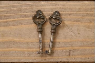 アンティーク家具　イギリスアンティーク　作業台付き!オーク材製のぬくもりあふれる両袖机