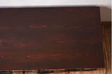 アンティーク家具　明治期　檜材天板　重厚な金具の時代箪笥ローボード(衣装箪笥)