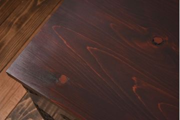 アンティーク家具　明治期　檜材天板　重厚な金具の時代箪笥ローボード(衣装箪笥)