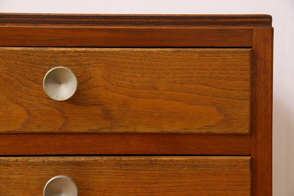 レトロ家具　和製アンティーク　まるみのある取っ手が可愛らしい昭和レトロな小引き出し