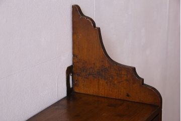 アンティーク家具　イギリスアンティーク　6杯引き出しのおしゃれな壁掛けシェルフ(ウォールラック)