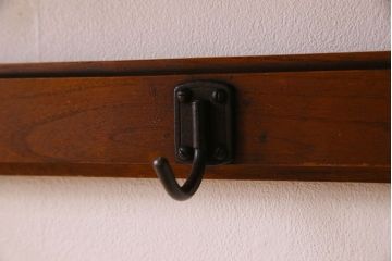 アンティーク家具　イギリスアンティーク　6杯引き出しのおしゃれな壁掛けシェルフ(ウォールラック)