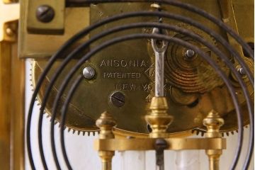 アンティーク雑貨　アンティーク　ANSONIA(アンソニア)　美しい真鍮の4面硝子置時計
