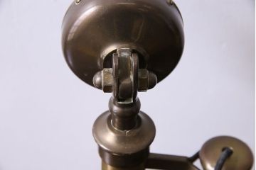 アンティーク雑貨　イギリスアンティーク　真鍮　クラシカルなデザインのダイヤル式電話(Candlestick Brass Telephone)