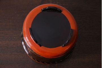 古民具・骨董　漆塗り　吉祥画　漆塗りが美しい亀の蒔絵の酒樽(酒入れ・漆器)