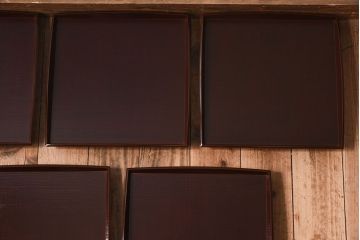 アンティーク雑貨　明治期　古民具・骨董　金森春次作　布目塗り　お盆5枚セット(箱付)